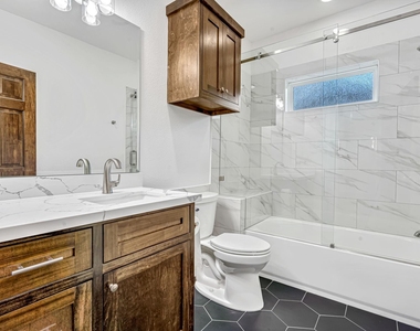 430 N Hutcheson Street - Photo Thumbnail 15
