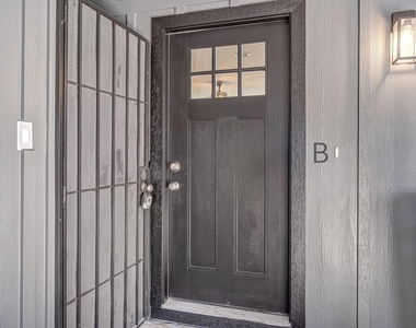 430 N Hutcheson Street - Photo Thumbnail 7