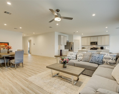 3530 Terrace Landing Ct - Photo Thumbnail 11