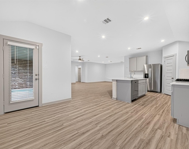3530 Terrace Landing Ct - Photo Thumbnail 13