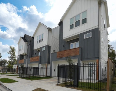 1614 Euel Street - Photo Thumbnail 1