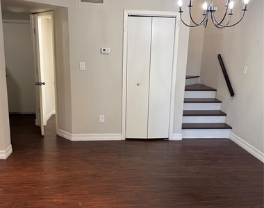 17202 Imperial Valley Drive - Photo Thumbnail 3