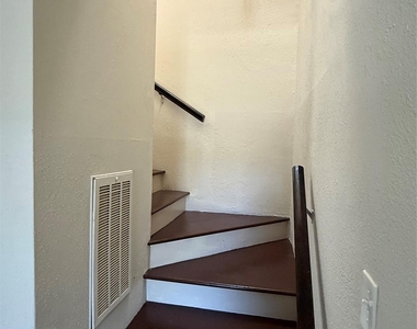 17202 Imperial Valley Drive - Photo Thumbnail 10