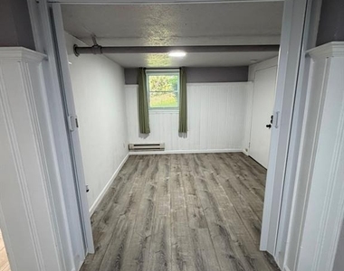 1283 Valley - Photo Thumbnail 6