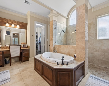 7414 Dayhill Drive - Photo Thumbnail 7