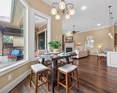 7414 Dayhill Drive - Photo Thumbnail 22
