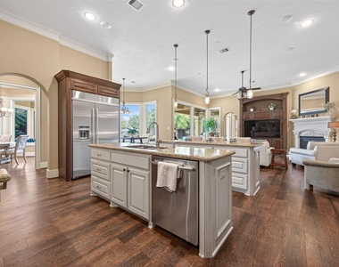 7414 Dayhill Drive - Photo Thumbnail 21
