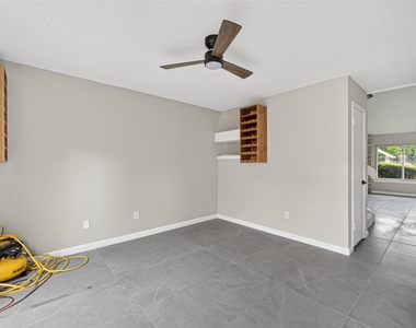 2340 Woodland Park Drive - Photo Thumbnail 15
