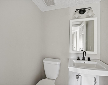 2340 Woodland Park Drive - Photo Thumbnail 29