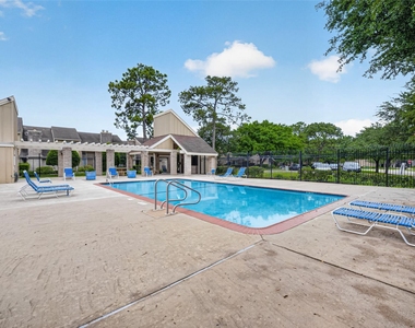 2340 Woodland Park Drive - Photo Thumbnail 46