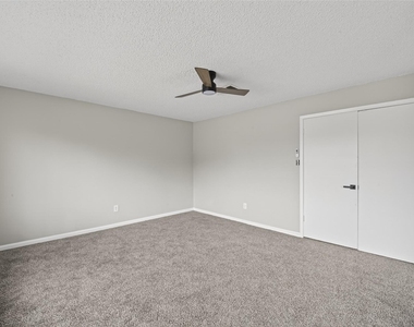 2340 Woodland Park Drive - Photo Thumbnail 30