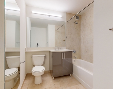 10 Hanover Square - Photo Thumbnail 3