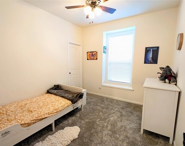1438 Wheatley Hill Lane - Photo Thumbnail 17