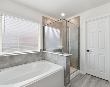 10433 Russell Pines Drive - Photo Thumbnail 20
