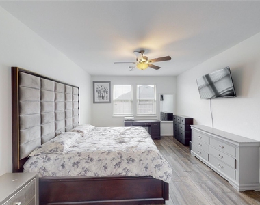 31415 Whitcombe Summit Way - Photo Thumbnail 14