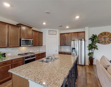 31415 Whitcombe Summit Way - Photo Thumbnail 5