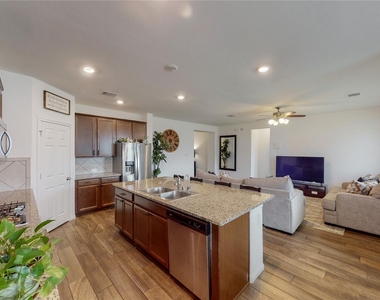 31415 Whitcombe Summit Way - Photo Thumbnail 7