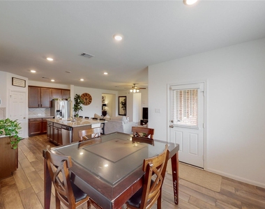 31415 Whitcombe Summit Way - Photo Thumbnail 10