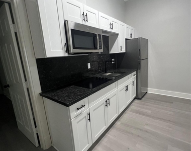 220 Redan Street - Photo Thumbnail 7