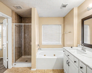18114 Sorrell Oaks Lane - Photo Thumbnail 22