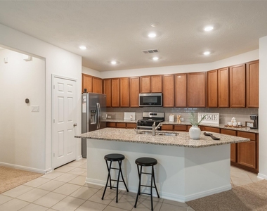6218 Morning Fern Lane - Photo Thumbnail 8