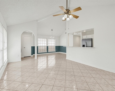 9208 Carousel Lane - Photo Thumbnail 20
