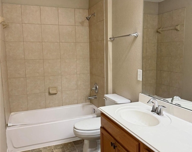 16010 Limestone Lake Drive - Photo Thumbnail 26