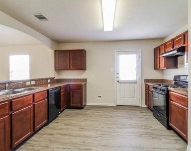 6301 Hogue Street - Photo Thumbnail 1