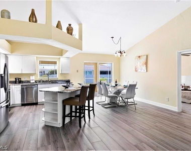 2122 Sw 25th Street - Photo Thumbnail 4