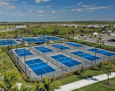 28165 Captiva Shell Loop - Photo Thumbnail 34