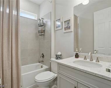 28165 Captiva Shell Loop - Photo Thumbnail 23