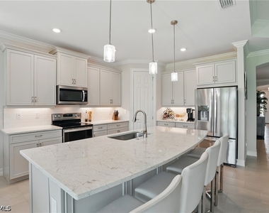 28165 Captiva Shell Loop - Photo Thumbnail 12