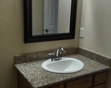 16800 Crestmont - Photo Thumbnail 19