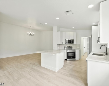 28050 Boccaccio Way - Photo Thumbnail 3
