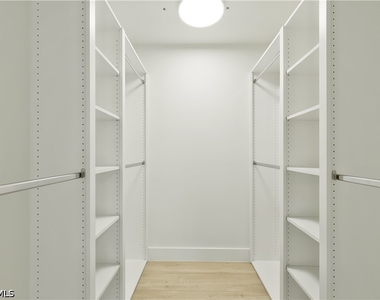 28050 Boccaccio Way - Photo Thumbnail 15