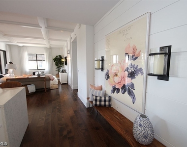 1035 3rd Avenue S - Photo Thumbnail 11