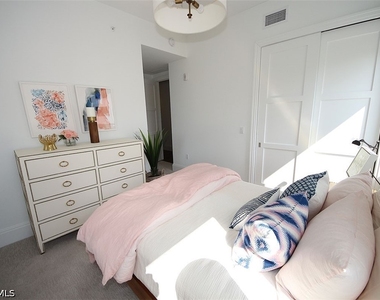1035 3rd Avenue S - Photo Thumbnail 26