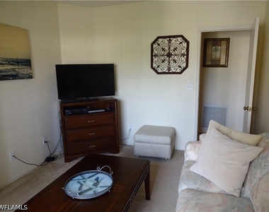 104 Siena Way - Photo Thumbnail 5