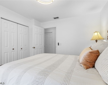 760 Wiggins Lake Drive - Photo Thumbnail 12