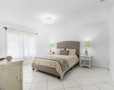 760 Wiggins Lake Drive - Photo Thumbnail 24