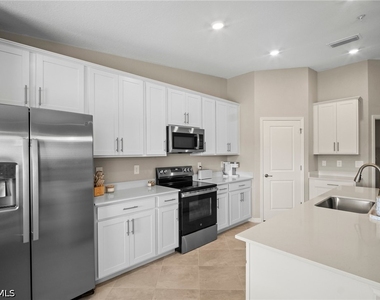 15195 Bluffton Lane - Photo Thumbnail 12