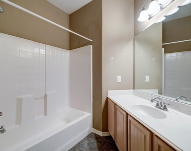 18618 Jaya Loch Court - Photo Thumbnail 14