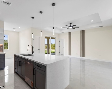 4221 18th Street Sw - Photo Thumbnail 4