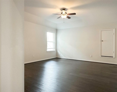 23610 Carducci Drive - Photo Thumbnail 28