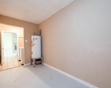 5023 Whispering Falls Drive - Photo Thumbnail 19