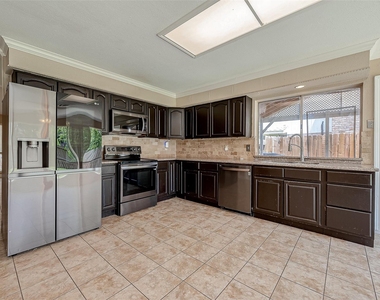 5023 Whispering Falls Drive - Photo Thumbnail 14