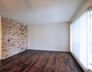 525 Heights Boulevard - Photo Thumbnail 1