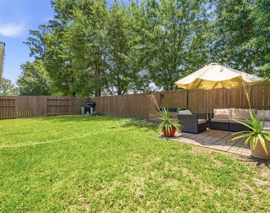 8022 Atwood Hills Lane - Photo Thumbnail 25
