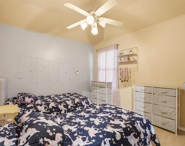 8022 Atwood Hills Lane - Photo Thumbnail 16