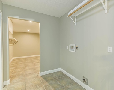 15320 Mound Road - Photo Thumbnail 37